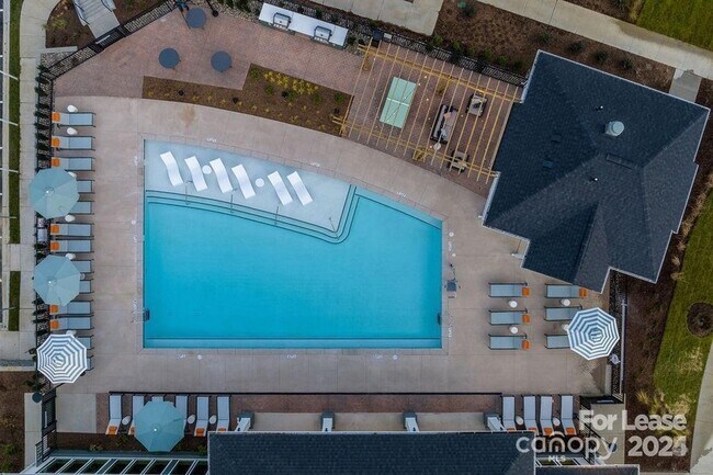 Building Photo - 225 Rhyne Rd