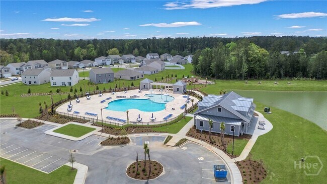 Building Photo - 231 Skylark Rd