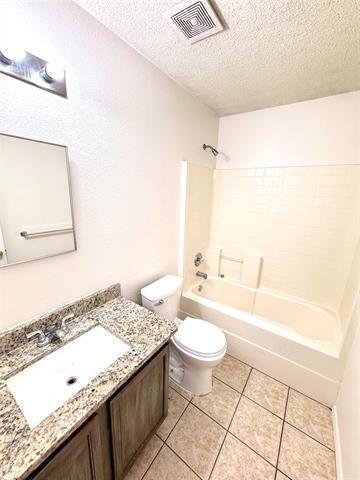 Building Photo - 607 Pickwick Ln