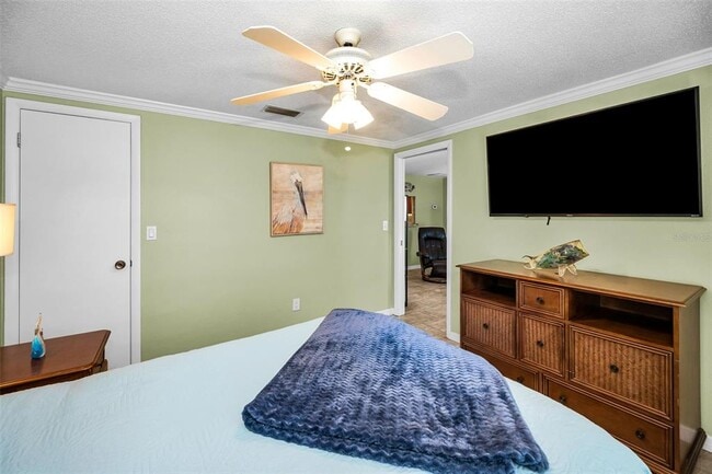 Building Photo - 1000 Crane Ct