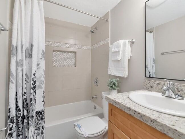 Building Photo - Ground Floor 2 Bedroom 2 Bath - Gated Comm...