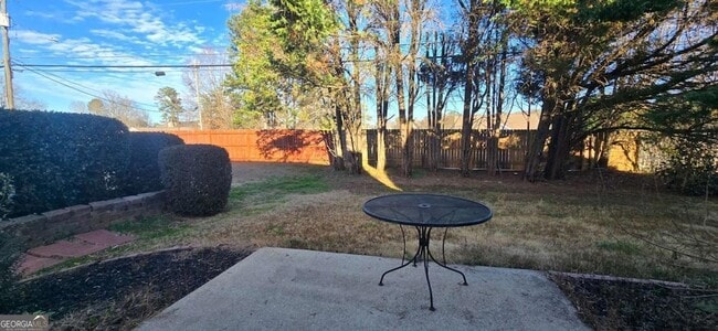 Building Photo - 1607 Heyford Cir NW