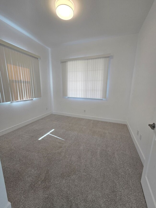 Building Photo - 3748 Tate St