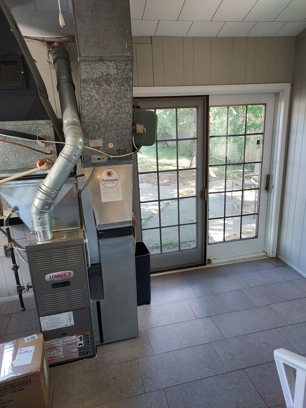 Building Photo - 3268 Prairie Ave