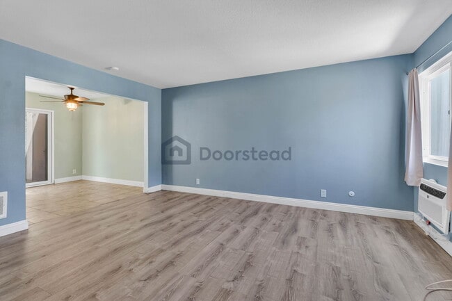 Building Photo - 8075 Caminito de Pizza