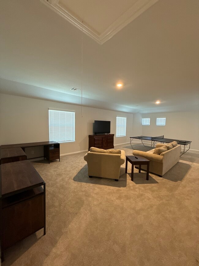 Building Photo - 13269 Musky Dr