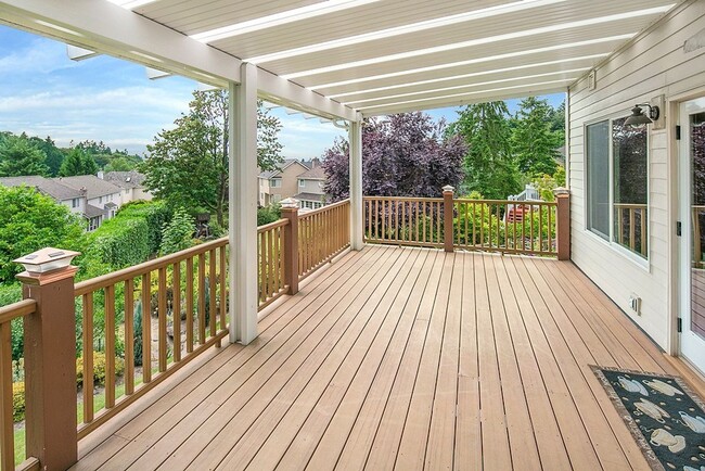 Building Photo - 4bd/2.5ba Newcastle Home