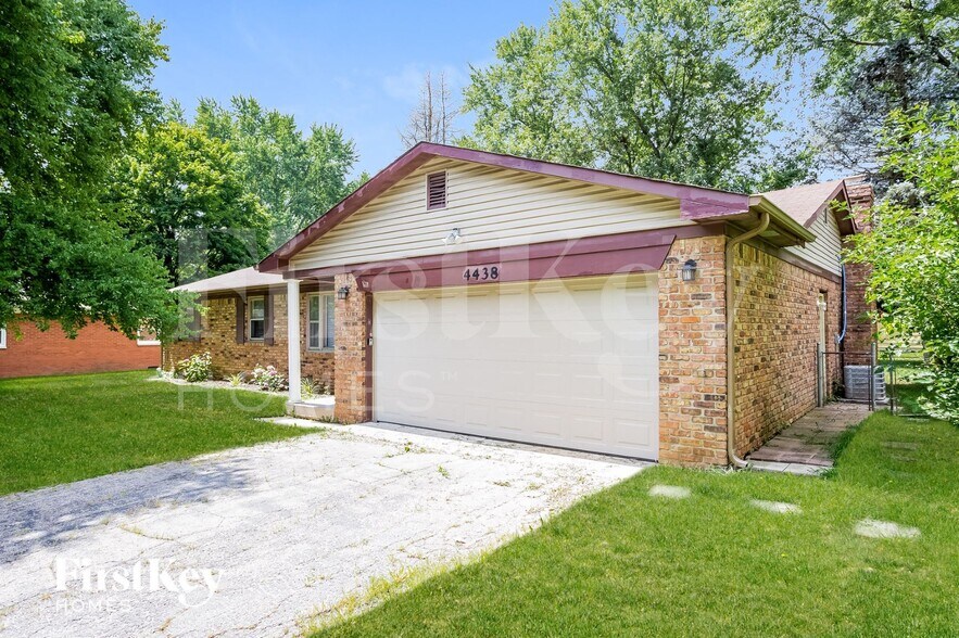 Building Photo - 4438 Windsor Rd