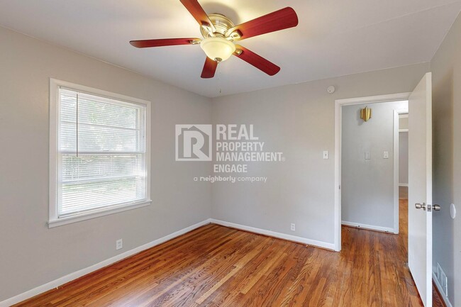 Building Photo - 3 bedroom Single Story Home for Rent in Sh...