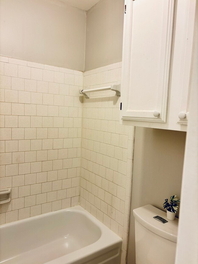 Building Photo - 2403 Chimneystone Cir