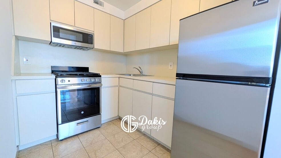 Building Photo - 31-64 21st Street, B