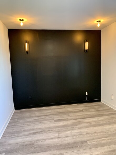 Building Photo - 2549 Saint Peter St