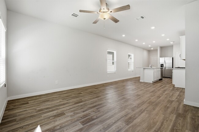 Building Photo - 16994 Pandora Wy