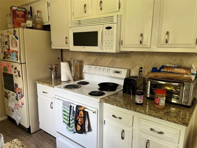 Building Photo - 12214 Forsythe Dr