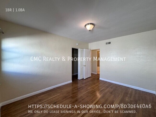 Building Photo - 827 E 4th St