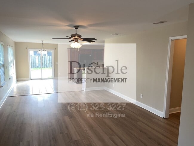 Building Photo - 202 Scarlett Ln