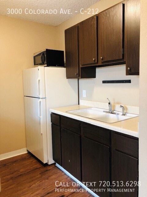 Building Photo - 3000 Colorado Ave