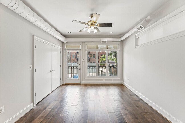 Building Photo - Modern U Street Condo | 2 Bed | 2 Bath | 1000 Sf | Large Balcony | 1 Parking Space