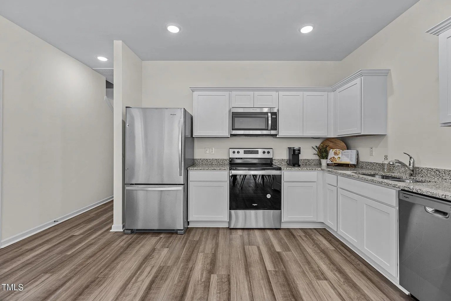 Building Photo - 1110 Dakine Dr