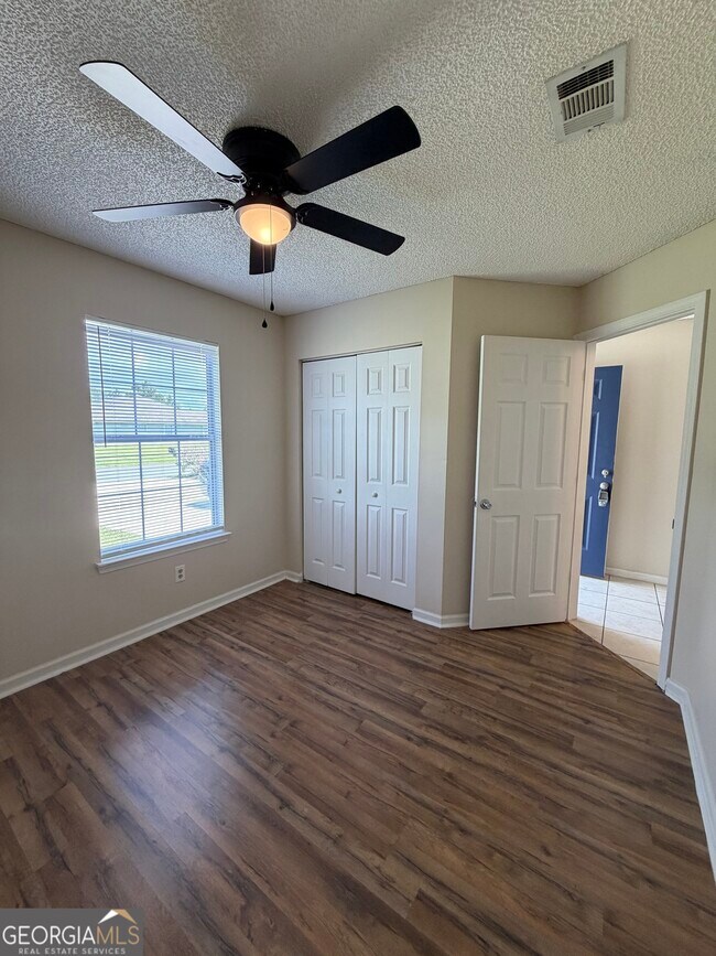Building Photo - 101 Talbot Ct