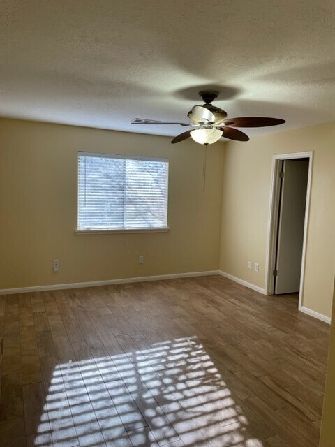 Master bedroom - 29015 Waltham St