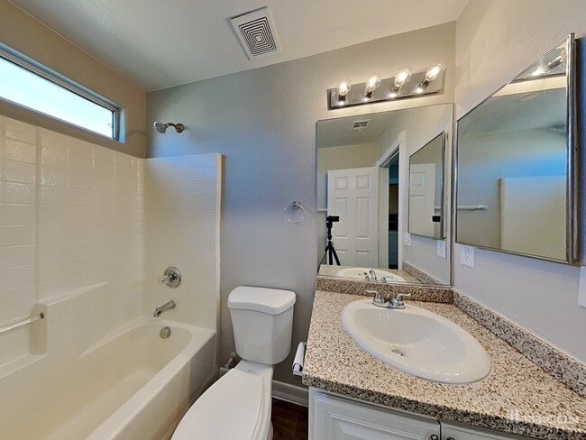 Building Photo - 3417 N Diamond Hitch Ct