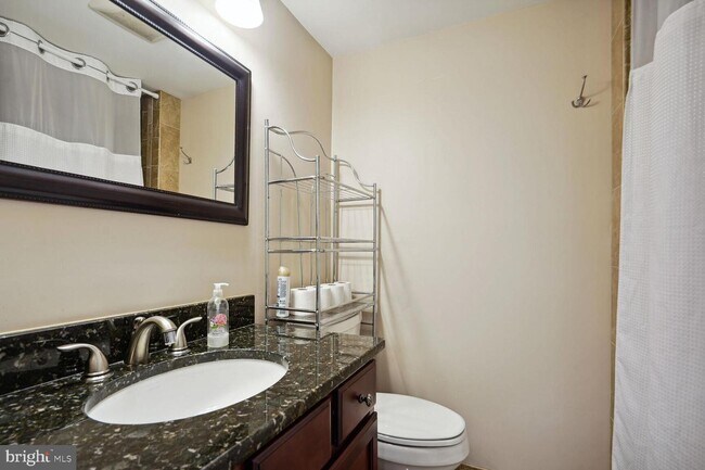 Building Photo - 7713 Winterberry Pl