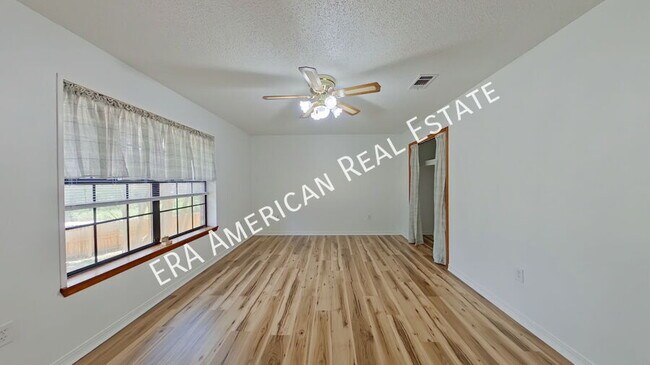 Building Photo - 101 Drewson Dr