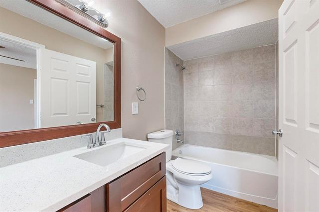 Building Photo - 1908 N Irving Heights Dr