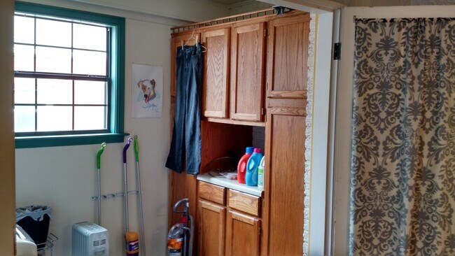 Building Photo - 840 S Knoxville Ave