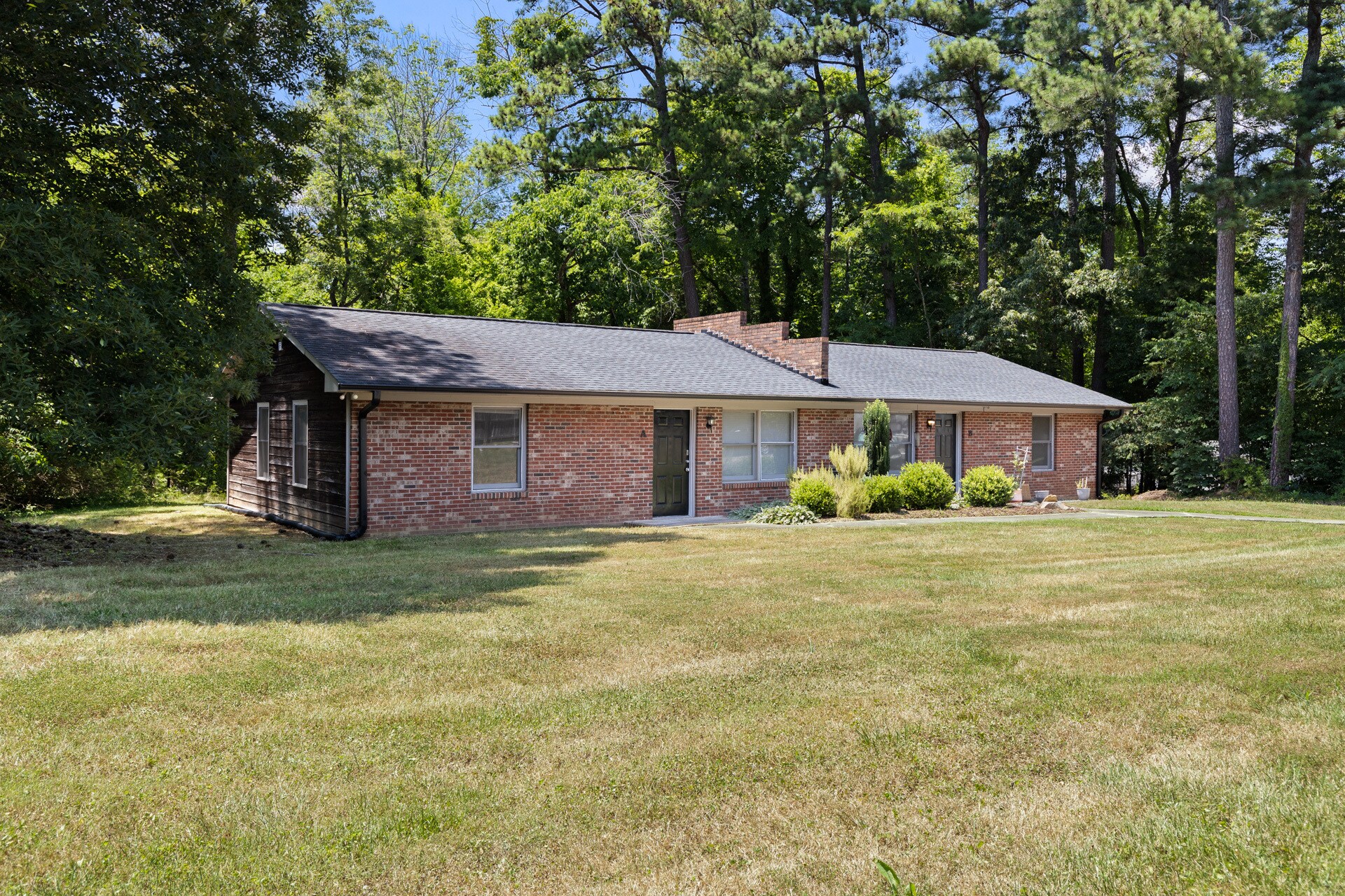Building Photo - 689 Turner Street