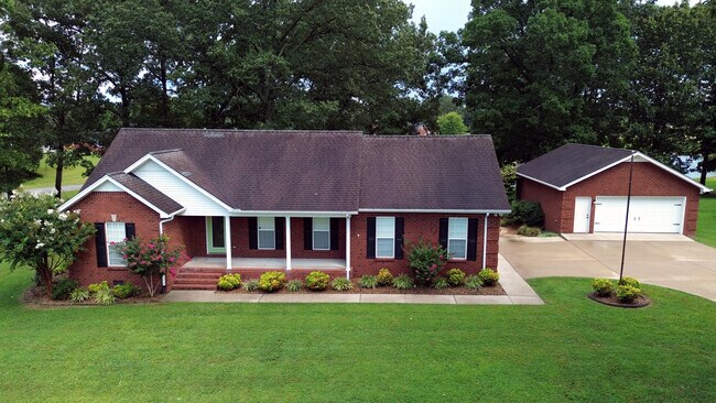 Building Photo - 19 Antietam Dr