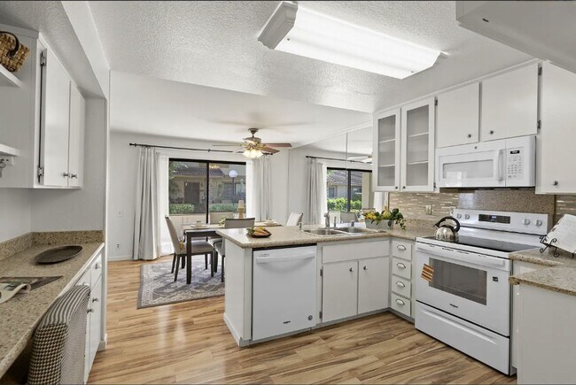Building Photo - Beautifully Updated 3-Bedroom Home Near Cottle Park