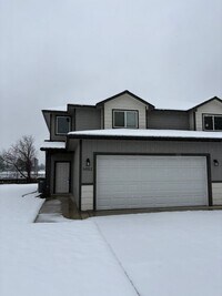 Building Photo - Stunning Fully Renovated 3BR in Spokane Valley