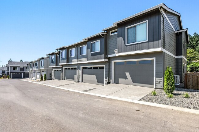 Building Photo - Brand New Townhome in Pleasant Valley Vill...