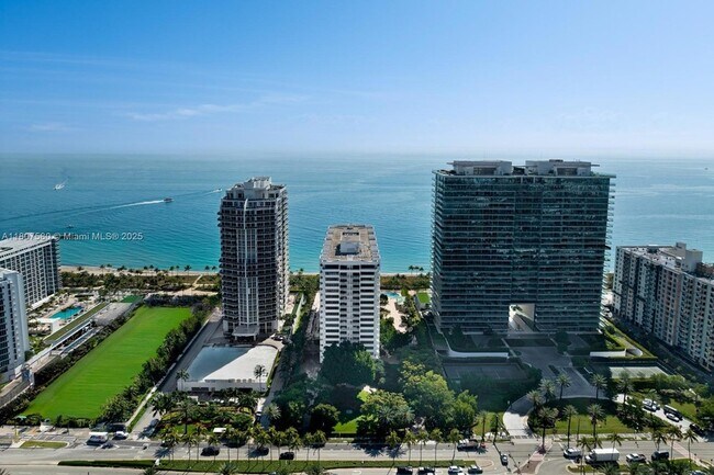 Building Photo - 10205 Collins Ave