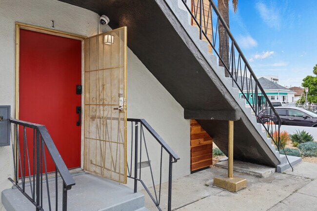 Building Photo - 1358 W. 36th St.
