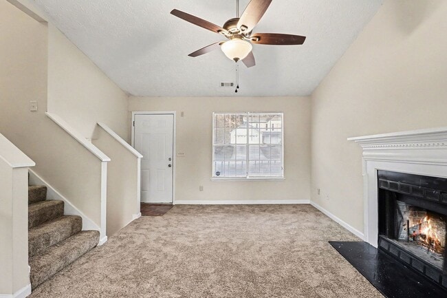 Building Photo - 3 Bedroom 2 Bath House