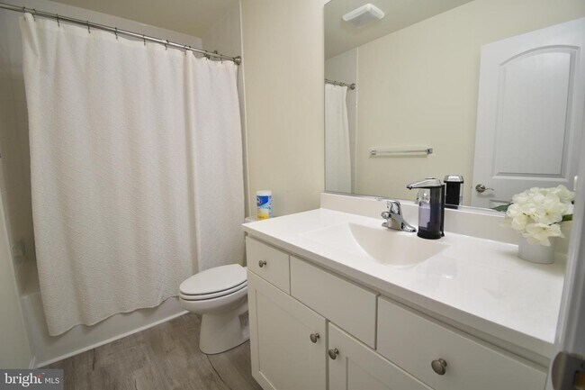 Building Photo - 84 Cilento Dr