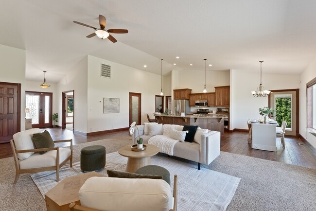 Building Photo - 1981 W Twinkling Star Rd