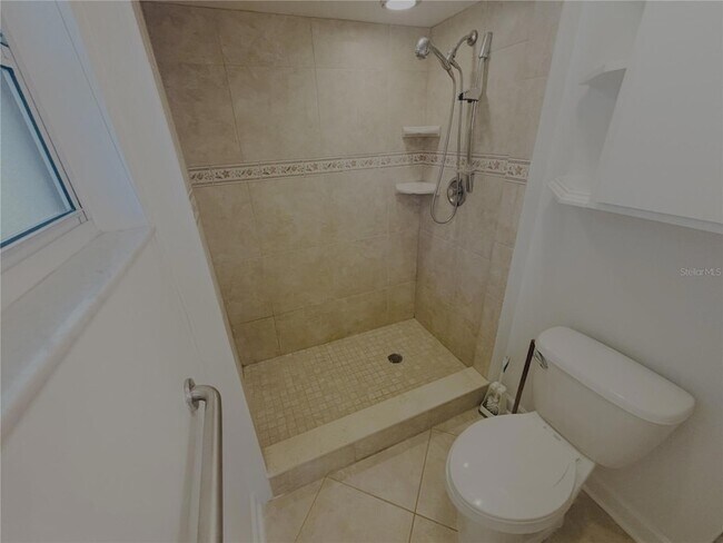 Building Photo - 4440 NW 80th Ave