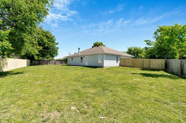 Building Photo - Beautiful 4-bedroom 2 bath Home in Bentonville!