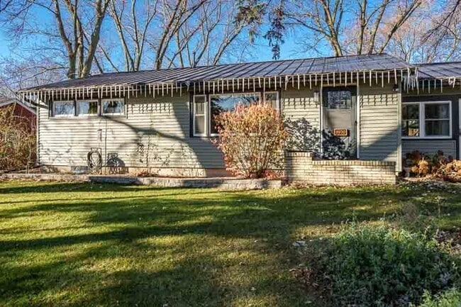 Building Photo - 3 Bedroom 2 Bathroom Home in Turner School District