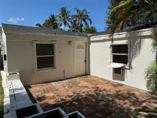 Building Photo - 8261 NW 1st Pl