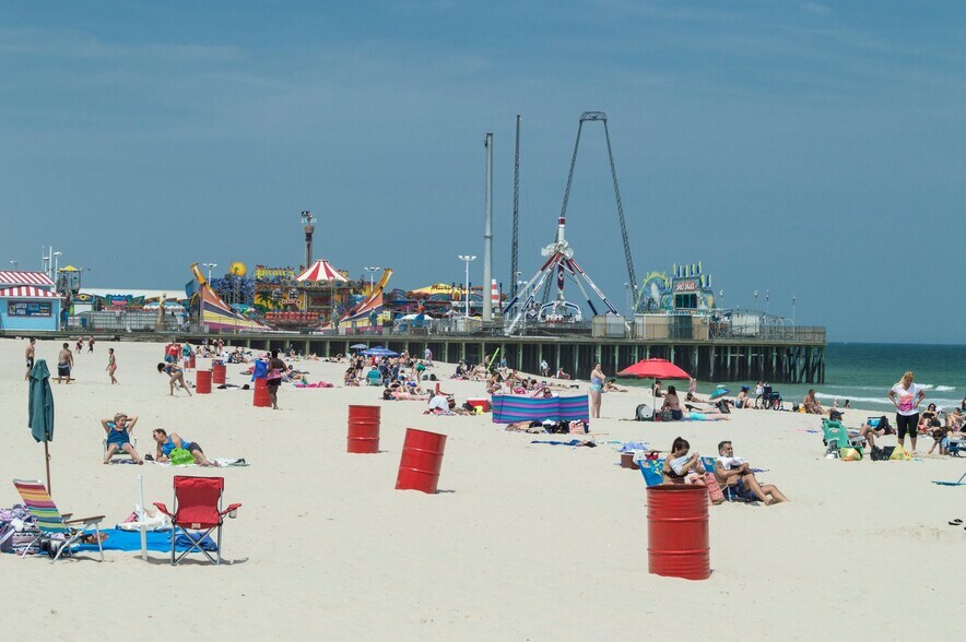 Building Photo - 225 Webster Ave