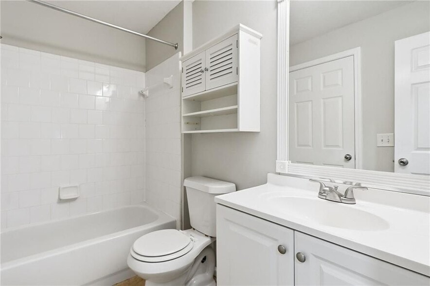 Building Photo - 1575 Ridenour Pkwy NW
