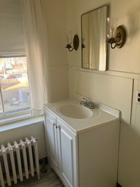 Building Photo - 4 Saunders St