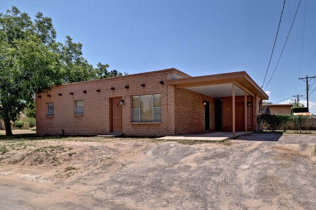 Building Photo - 2170 Calle De Santa Ana
