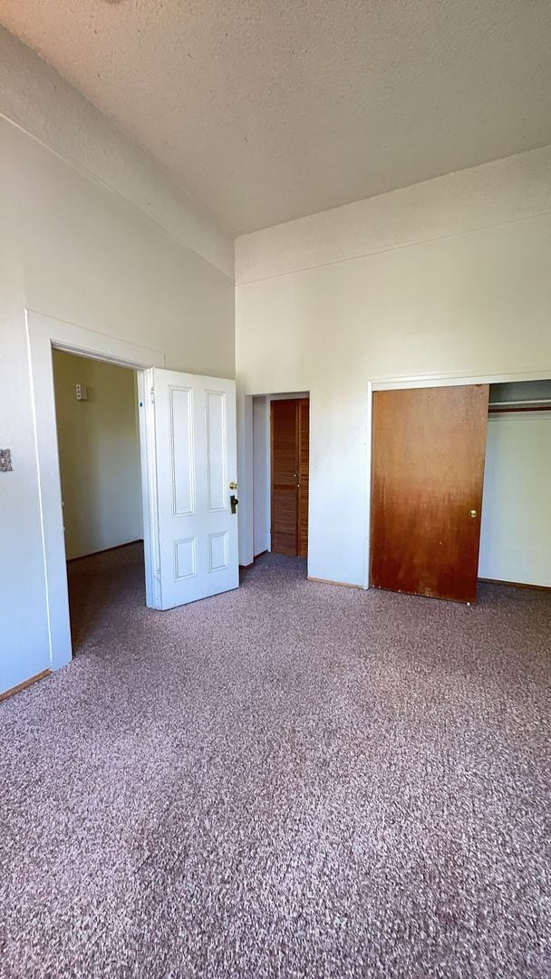 Building Photo - *Reserve NOW for Summer 2026* Great 3 Bedroom house close to campus