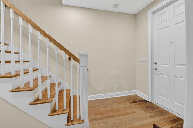 Building Photo - 1054 E Heritage Club Cir